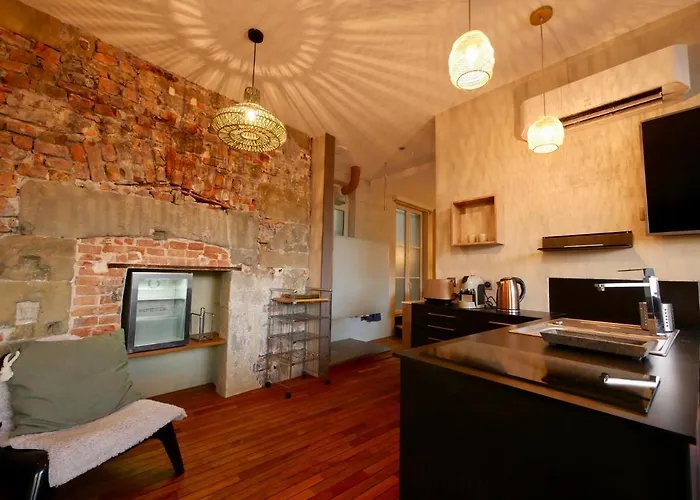 Privatif At Гренобль